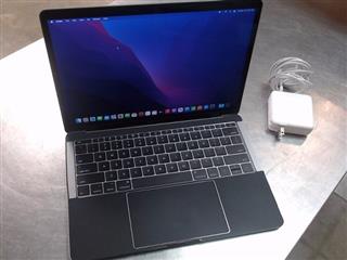 APPLE MACBOOK PRO A1708